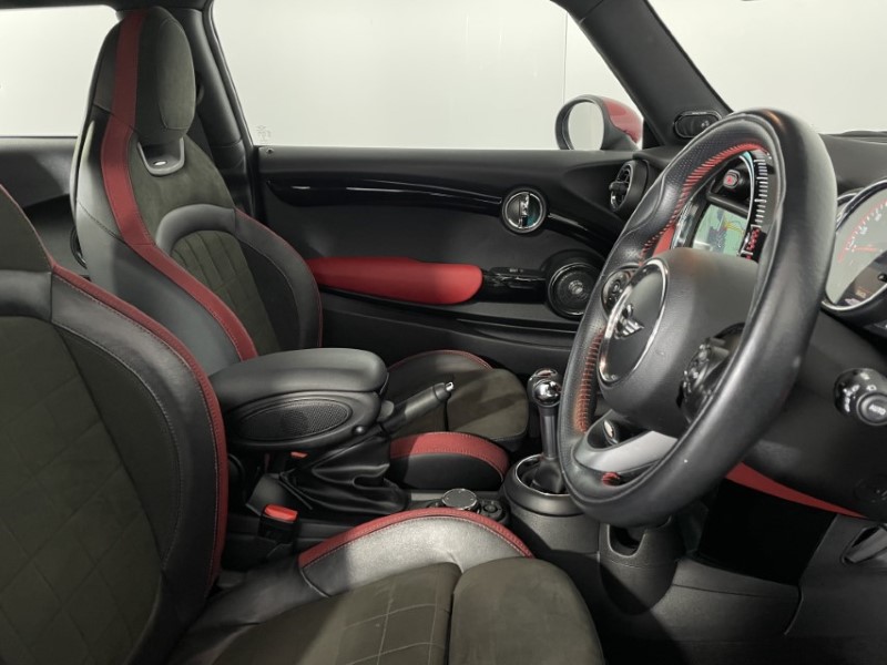 Used MINI Hatch 2018 for sale - 76981739: Photo 11