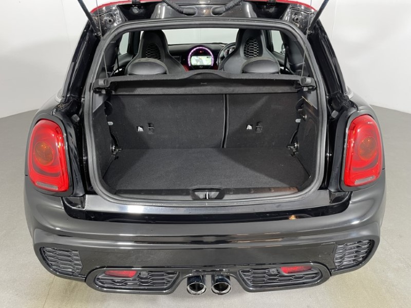 Used MINI Hatch 2018 for sale - 76981739: Photo 13