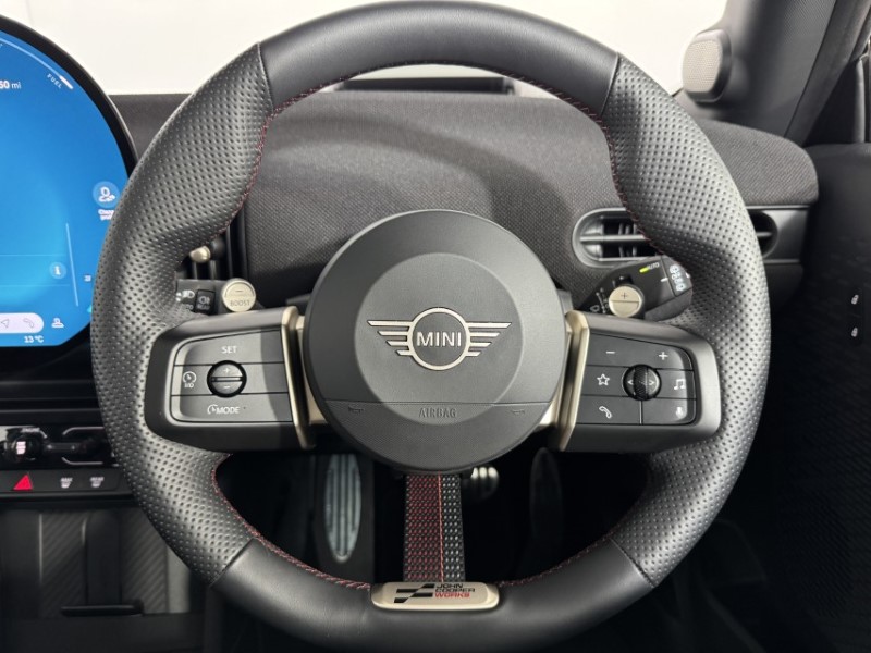 Used MINI Cooper 2024 for sale - 77975604: Photo 5