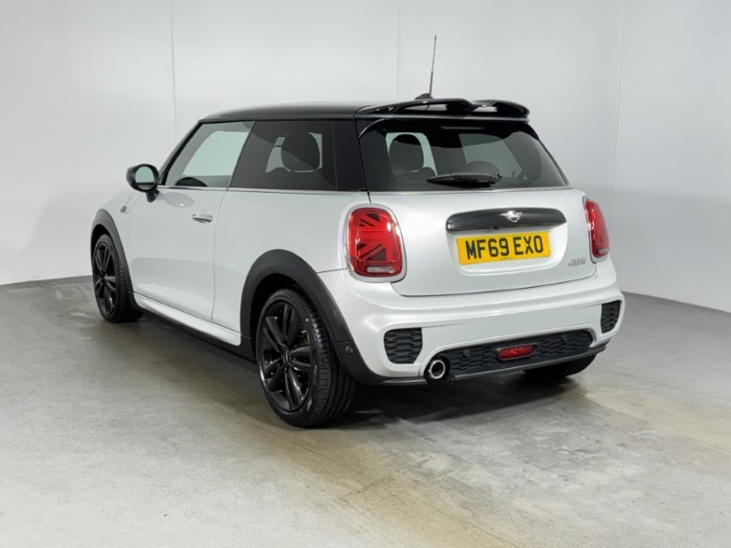 Used MINI Hatch 2019 for sale - 77461972: Photo 2