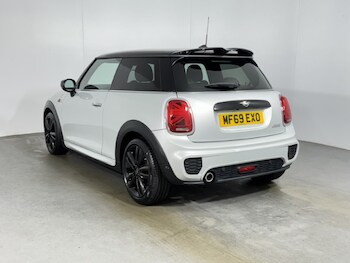 Used MINI Hatch 2019 for sale - 77461972: Photo