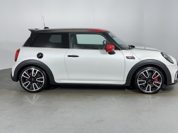 Used MINI Hatch 2023 for sale - 77367163: Photo