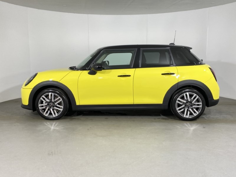 Used MINI Cooper 2025 for sale - 76982510: Photo 46