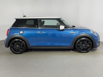 Used MINI Hatch 2024 for sale - 76981123: Photo