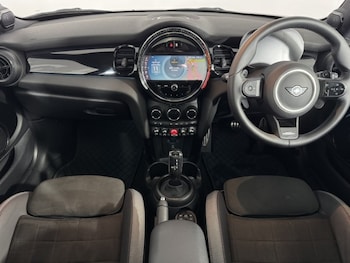 Used MINI Hatch 2023 for sale - 78970527: Photo