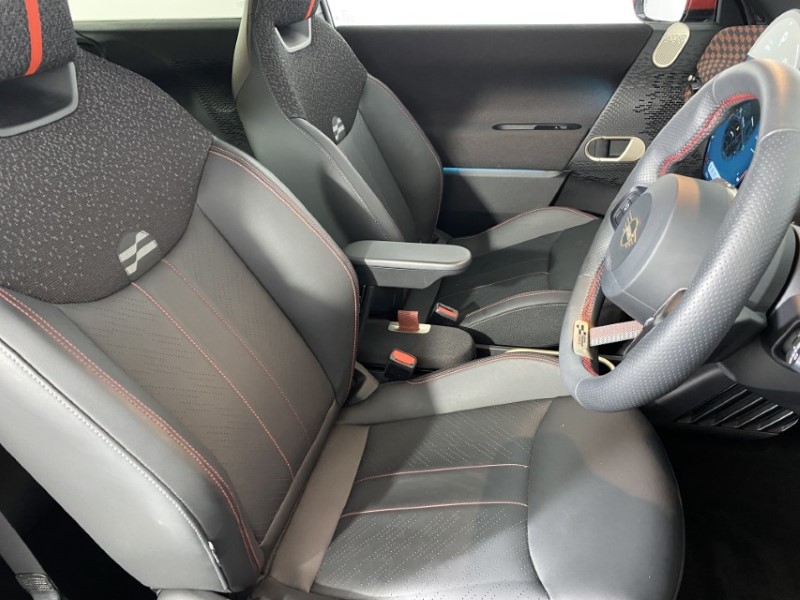 Used MINI Cooper 2024 for sale - 76982417: Photo 11