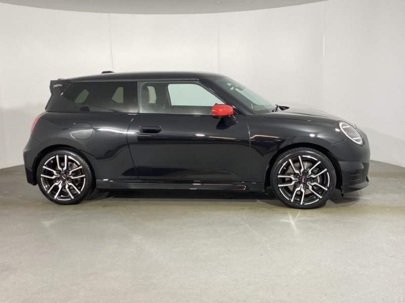 Used MINI Cooper 2024 for sale - 76982417: Photo 3