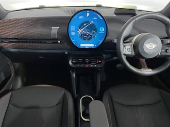 Used MINI Cooper 2024 for sale - 76982417: Photo