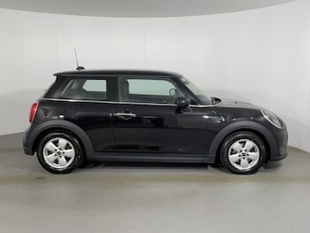 Used MINI Hatch 2021 for sale - 77063474: Photo