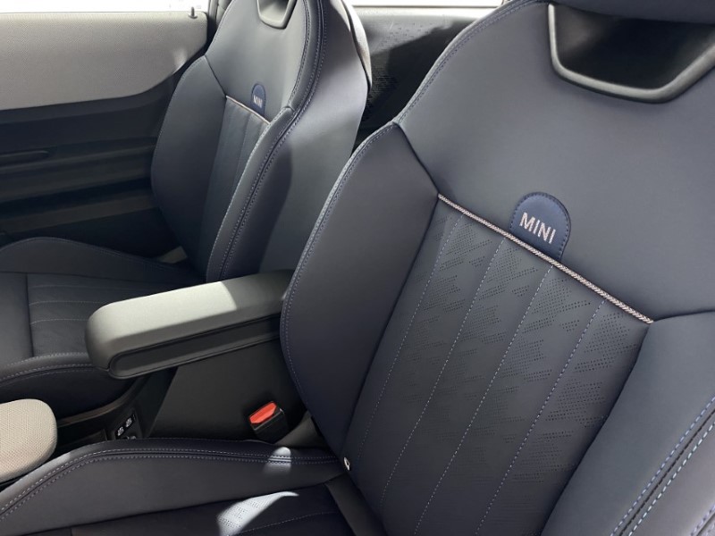 Used MINI Cooper 2025 for sale - 76981597: Photo 30