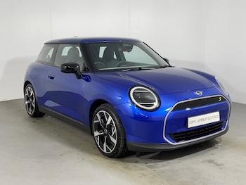 Used MINI Cooper 2024 for sale - 76981975: Photo