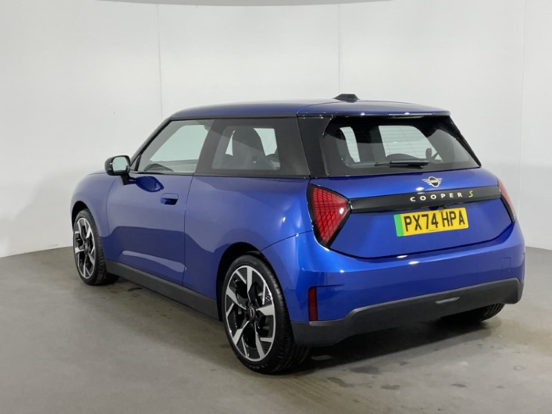 Used MINI Cooper 2024 for sale - 76981975: Photo 2