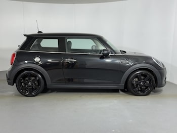 Used MINI Hatch 2022 for sale - 78973731: Photo