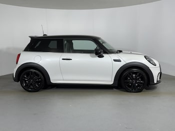 Used MINI Hatch 2024 for sale - 79604968: Photo