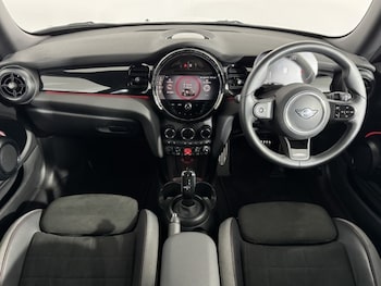 Used MINI Hatch 2024 for sale - 79604968: Photo