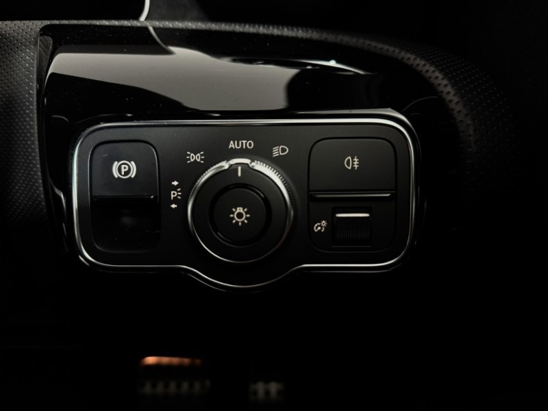 Used Mercedes-Benz A-Class 2018 for sale - 77589849: Photo 34