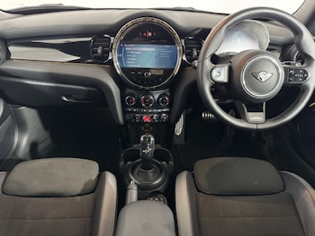 Used MINI Hatch 2023 for sale - 79140576: Photo