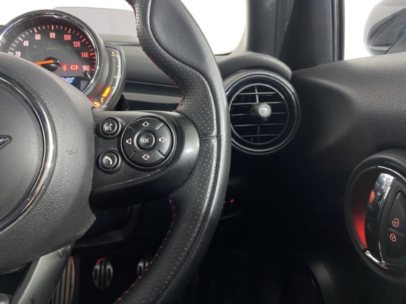 Used MINI Hatch 2019 for sale - 76982228: Photo 19