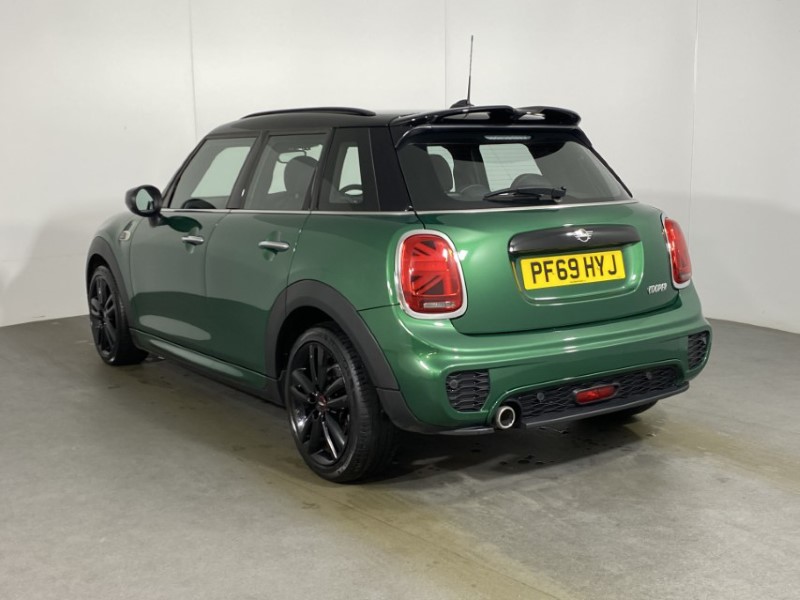Used MINI Hatch 2019 for sale - 76982228: Photo 2