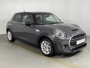 Used MINI Hatch 2020 for sale - 76982260: Photo
