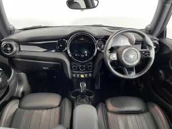 Used MINI Hatch 2021 for sale - 77310639: Photo