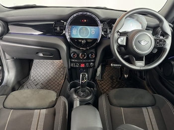 Used MINI Hatch 2023 for sale - 78226305: Photo