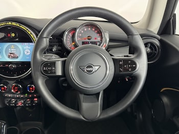 Used MINI Hatch 2023 for sale - 78581608: Photo