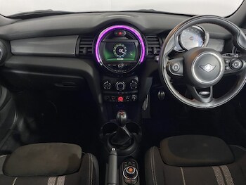 Used MINI Hatch 2020 for sale - 76982384: Photo