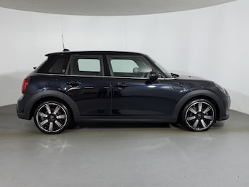Used MINI Hatch 2023 for sale - 79433674: Photo
