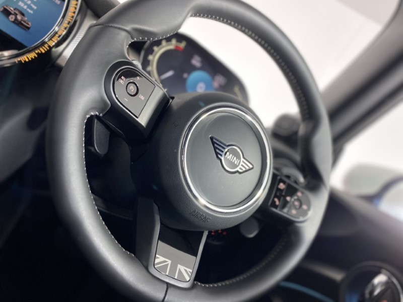 Used MINI Convertible 2023 for sale - 76981684: Photo 17