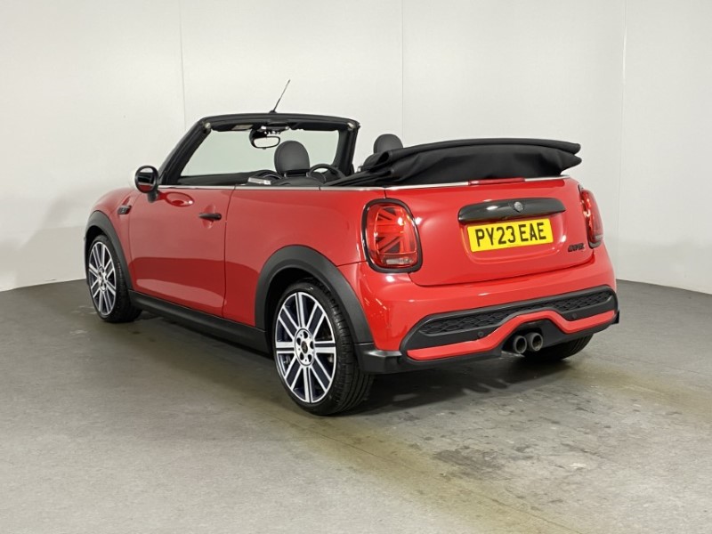 Used MINI Convertible 2023 for sale - 76981684: Photo 2