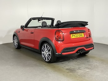 Used MINI Convertible 2023 for sale - 76981684: Photo