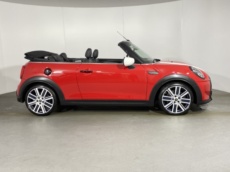 Used MINI Convertible 2023 for sale - 76981684: Photo 3