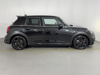 Used MINI Hatch 2023 for sale - 76981662: Photo