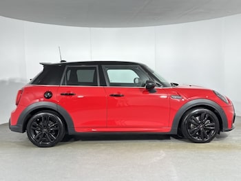 Used MINI Hatch 2024 for sale - 77903463: Photo