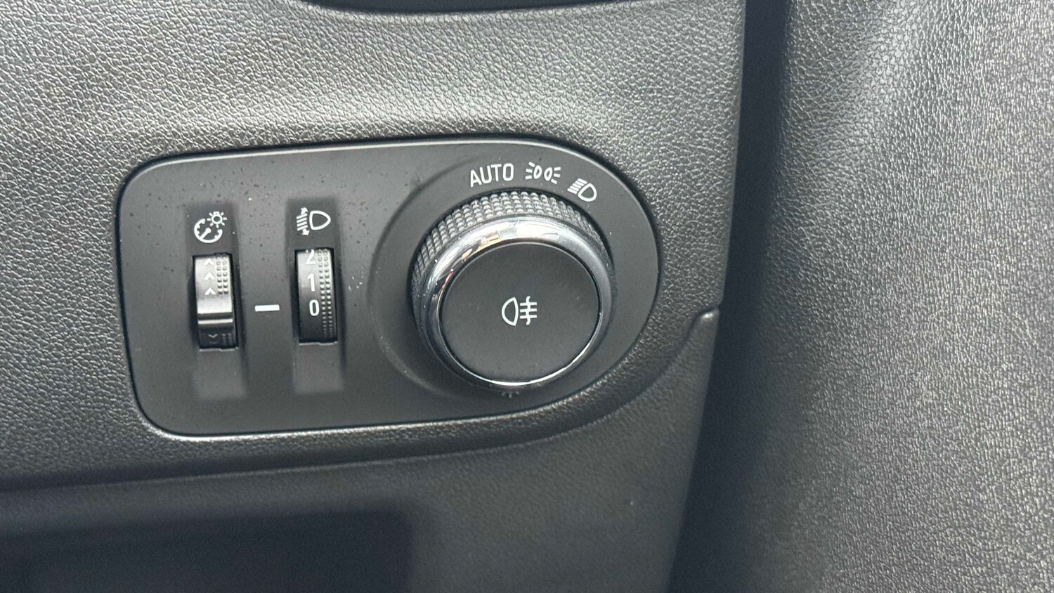 Used Vauxhall Crossland 2021 for sale - 77858647: Photo 12