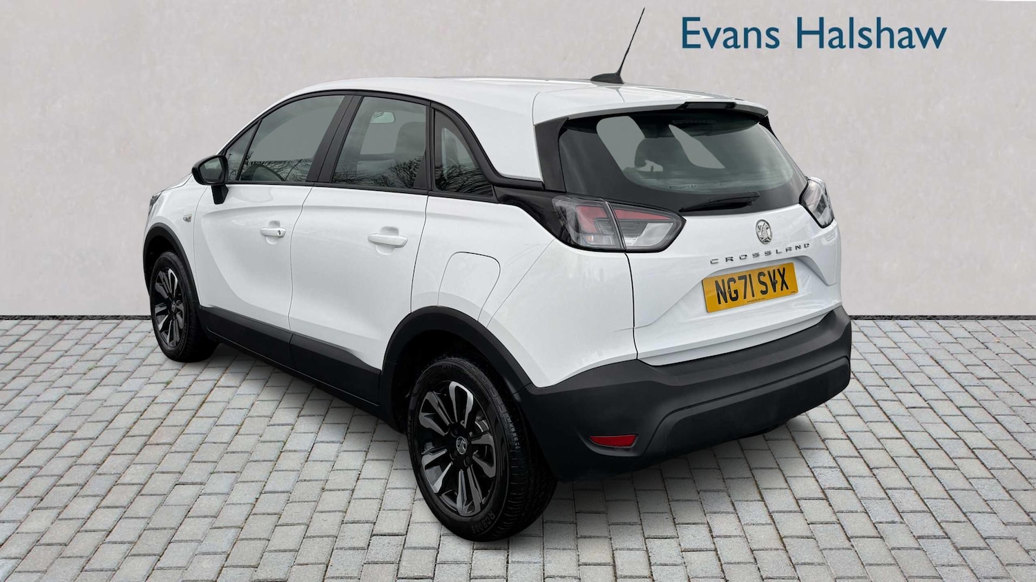 Used Vauxhall Crossland 2021 for sale - 77858647: Photo 2