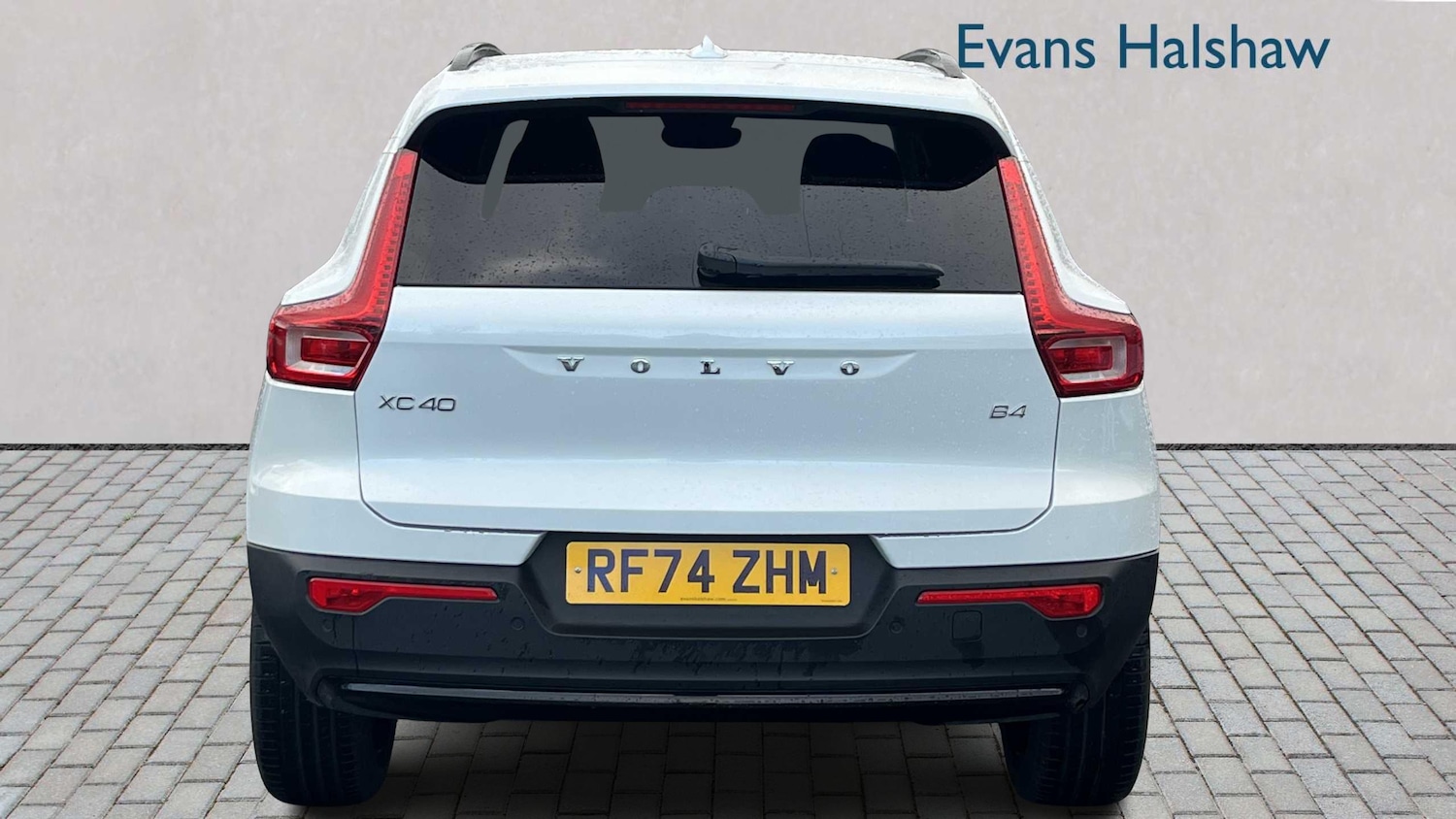 Used Volvo XC40 2025 for sale - 77862273: Photo 4