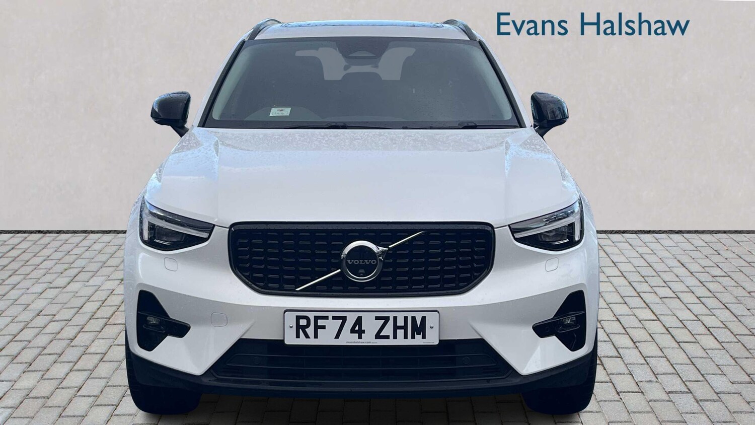 Used Volvo XC40 2025 for sale - 77862273: Photo 8