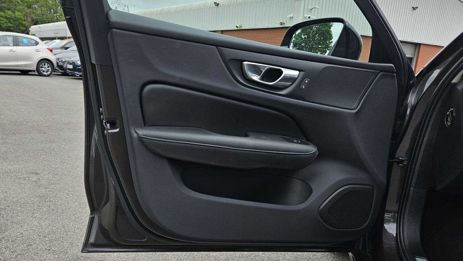 Used Volvo S60 2023 for sale - 77858177: Photo 24