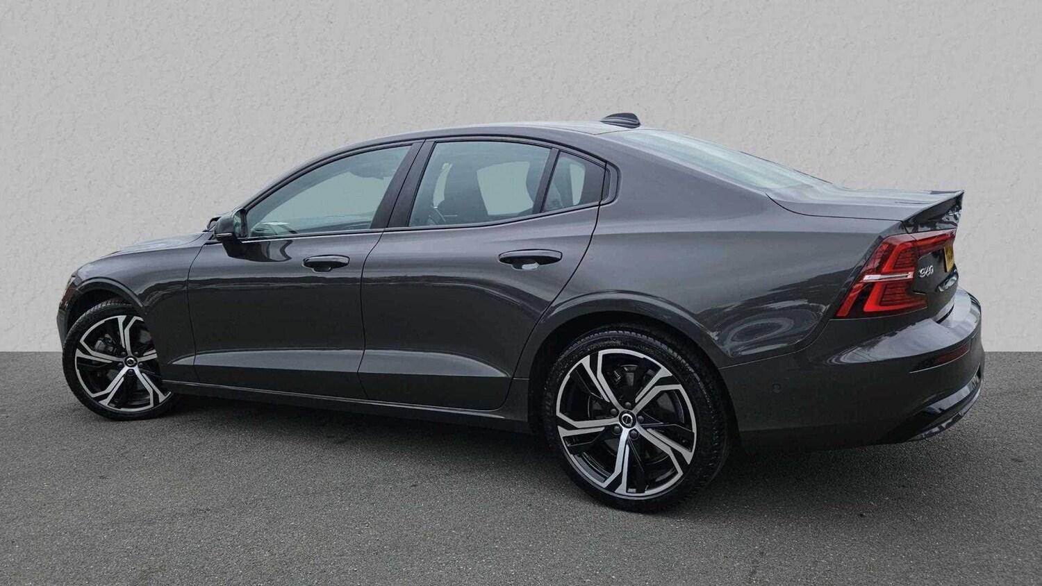 Used Volvo S60 2023 for sale - 77858177: Photo 8