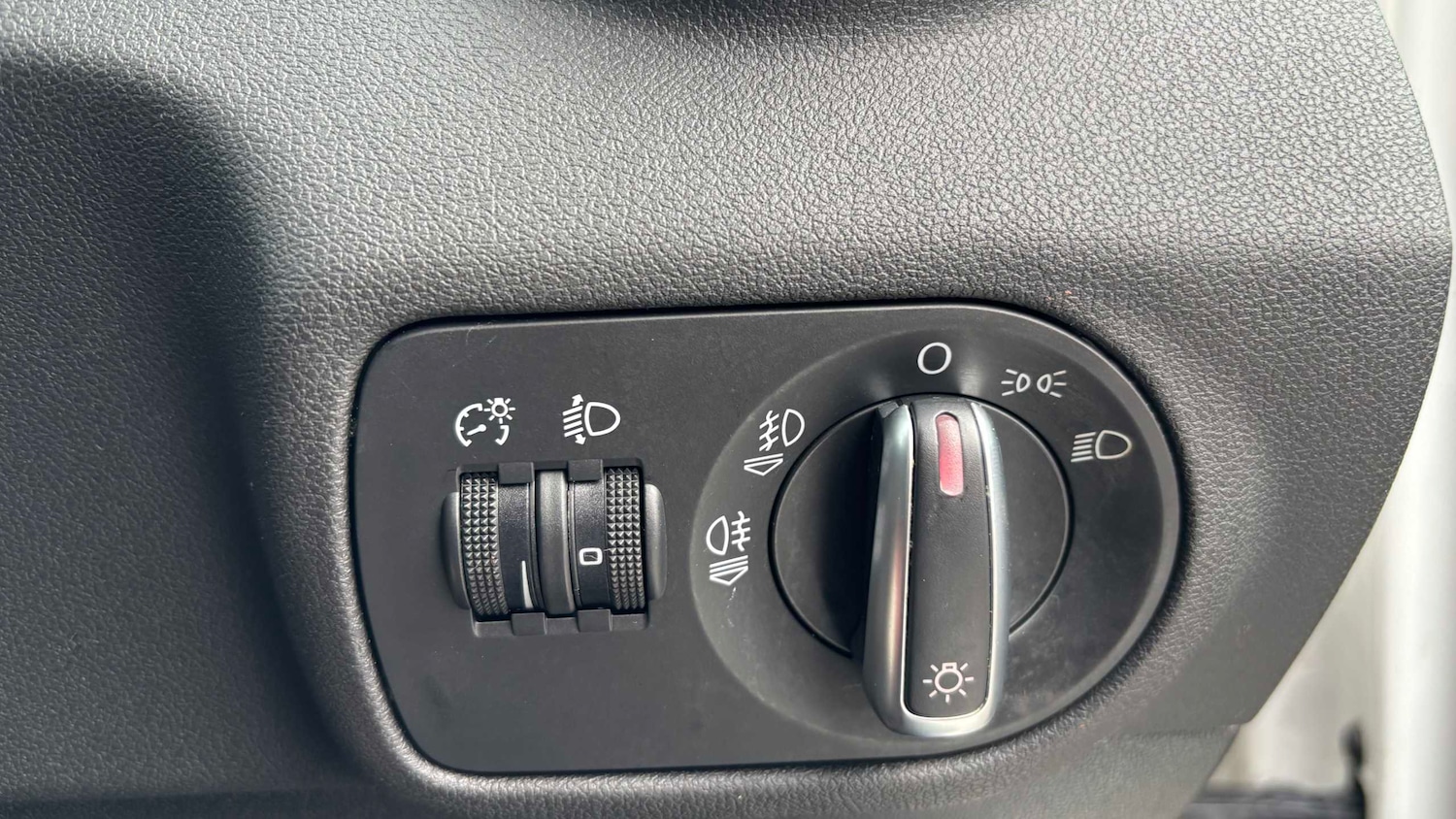 Used Audi A1 for sale - 77857682: Photo 16