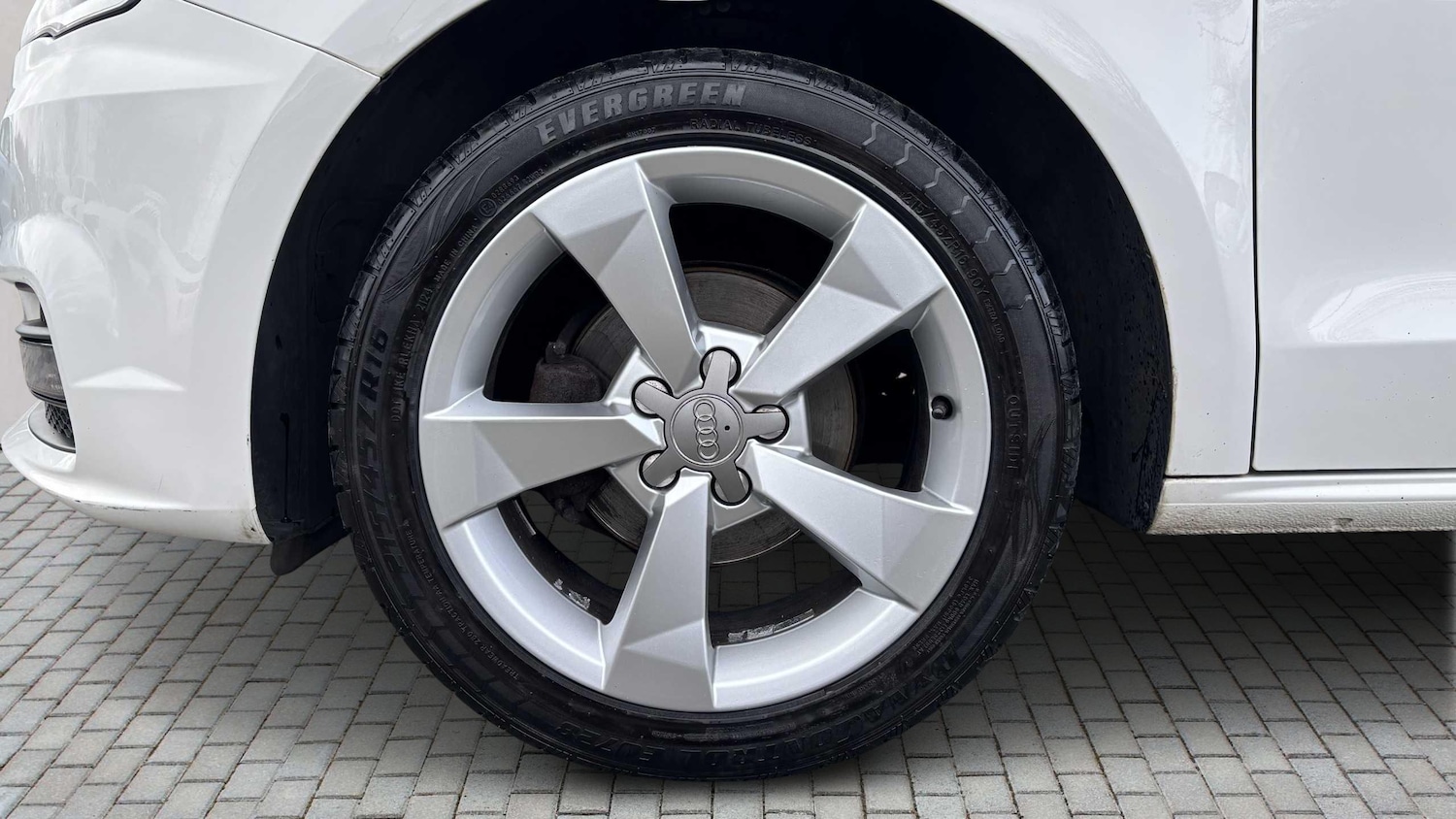 Used Audi A1 for sale - 77857682: Photo 6