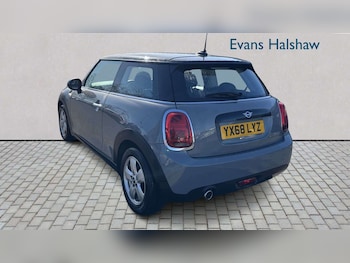 Used MINI Hatch 2018 for sale - 78052331: Photo