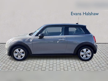 Used MINI Hatch 2018 for sale - 78052331: Photo