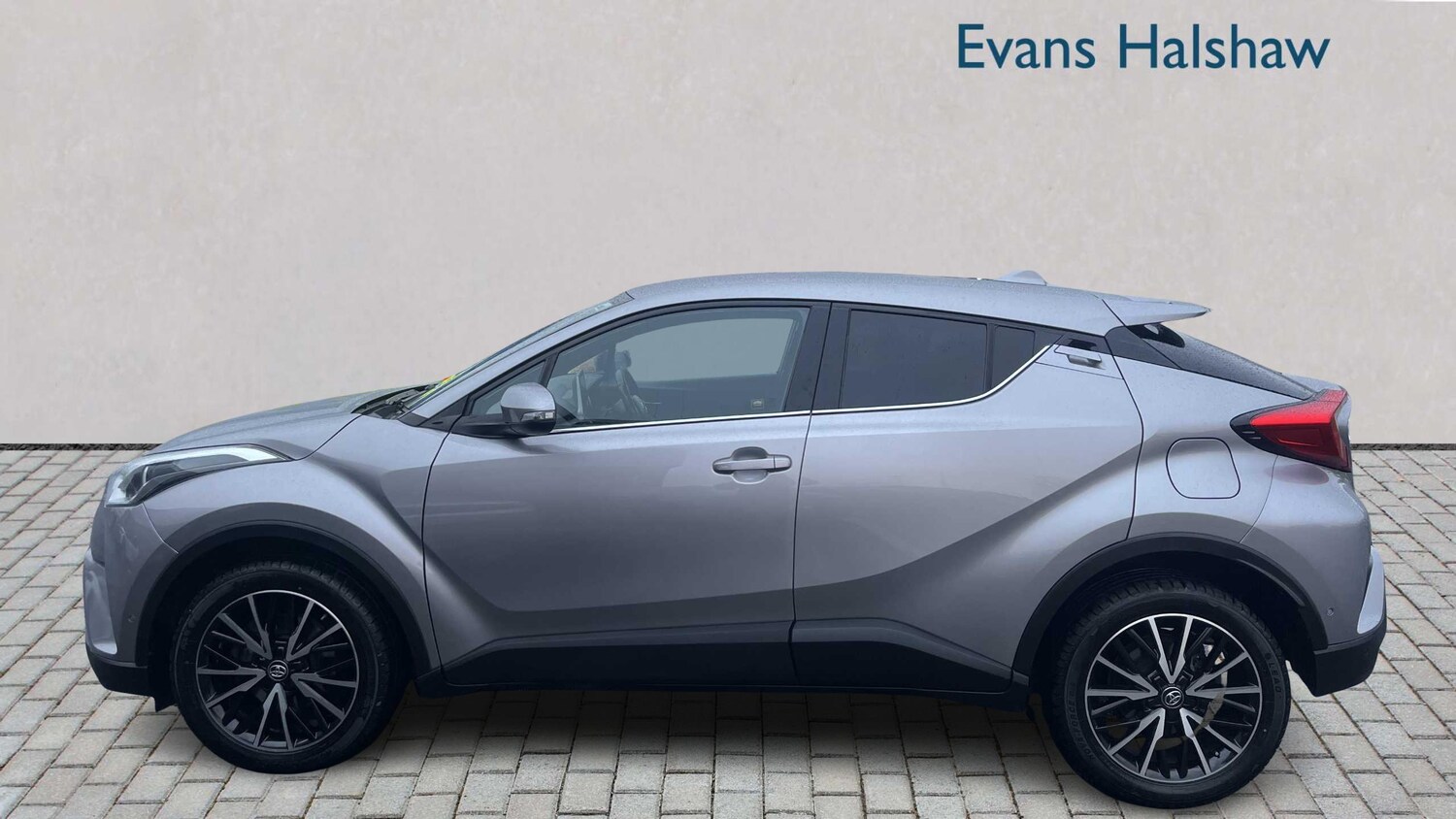 Used Toyota C-HR for sale - 77860434: Photo 6