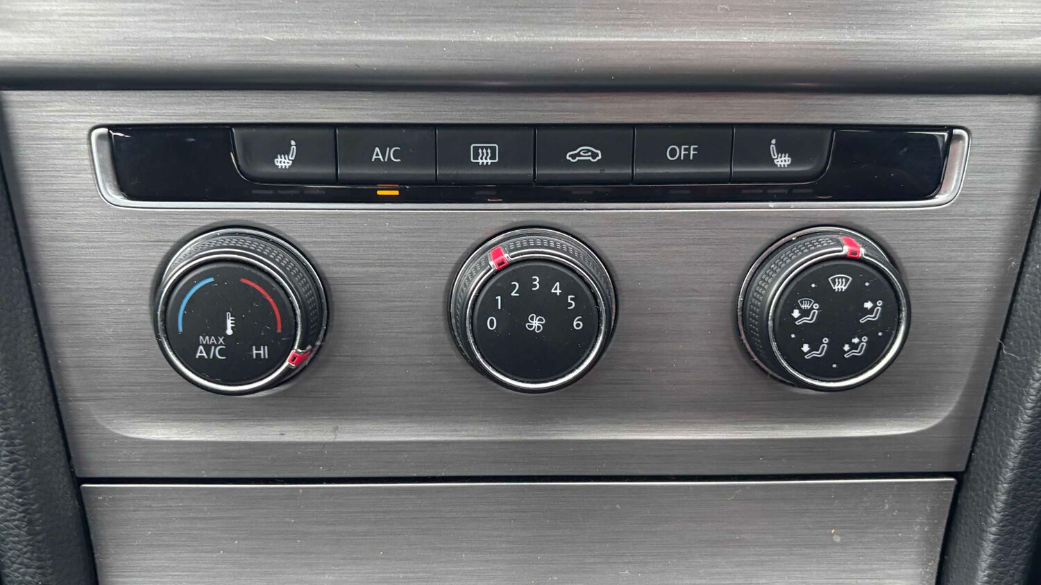 Used Volkswagen Golf for sale - 77860438: Photo 14