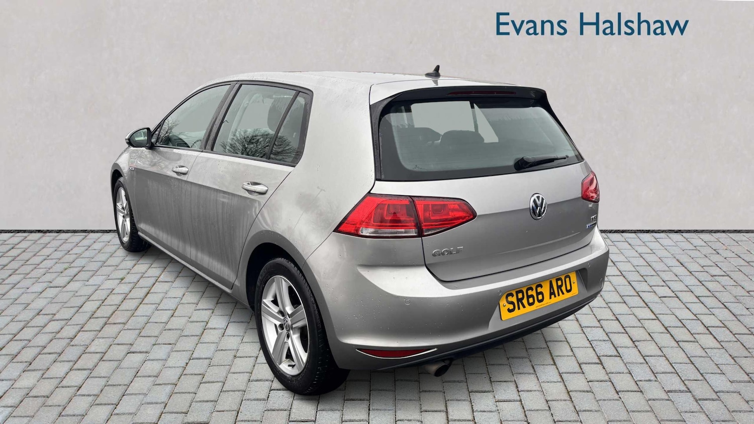 Used Volkswagen Golf for sale - 77860438: Photo 2