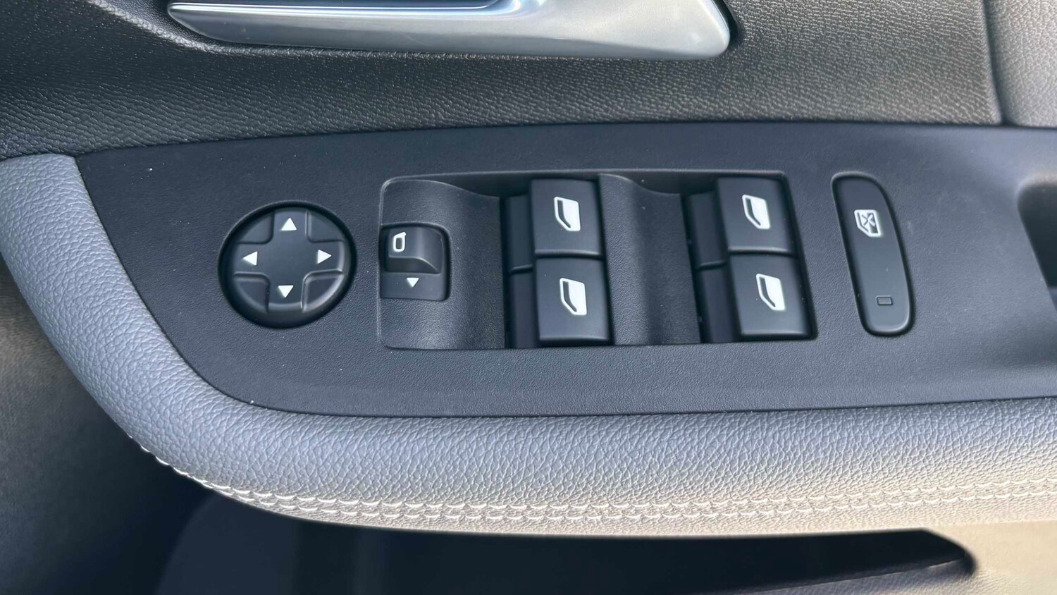 Used Vauxhall Mokka for sale - 77861644: Photo 17