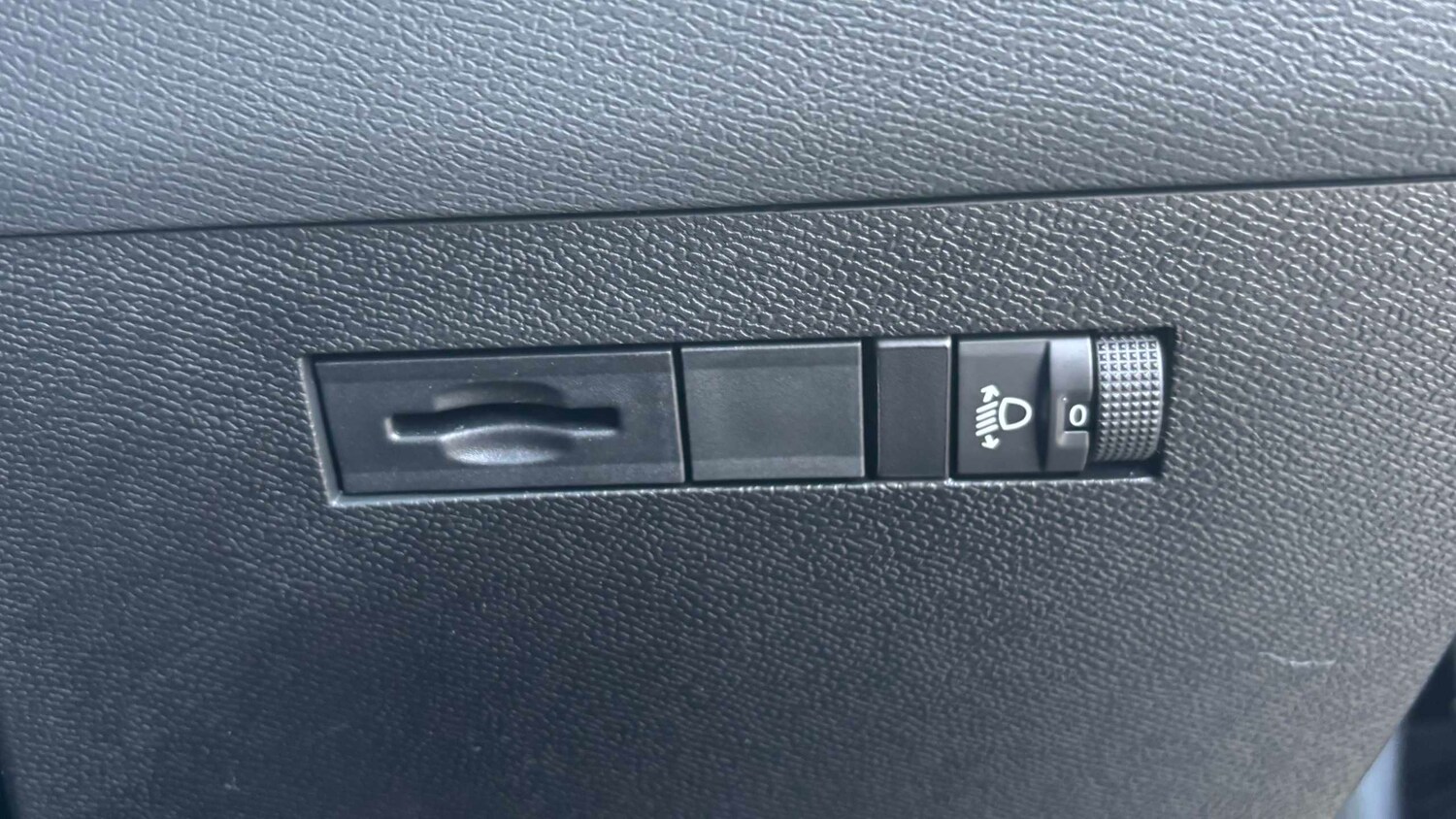 Used Vauxhall Astra for sale - 77857595: Photo 16